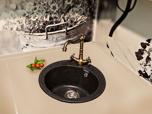 МОЙКИ ИЗ ИСКУССТВЕННОГО МРАМОРА